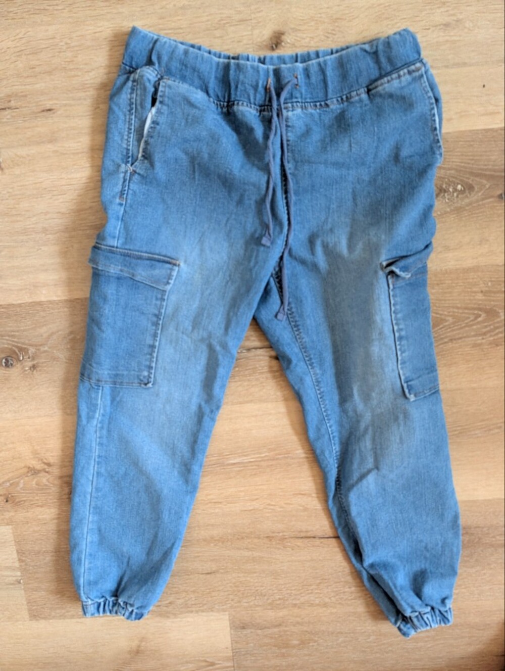 Tinseltown Women's Slim Light Blue Denim Jeans